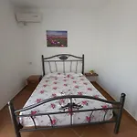 Penzion Nuovo Sun Golem (Tirana)