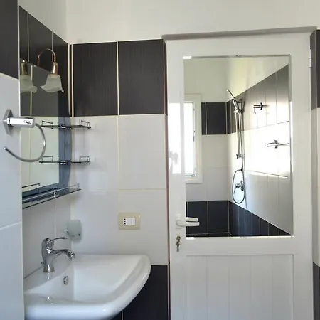 招待所 Nuovo Sun 格勒姆