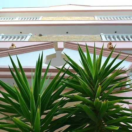 Nuovo Sun Golem (Tirana)